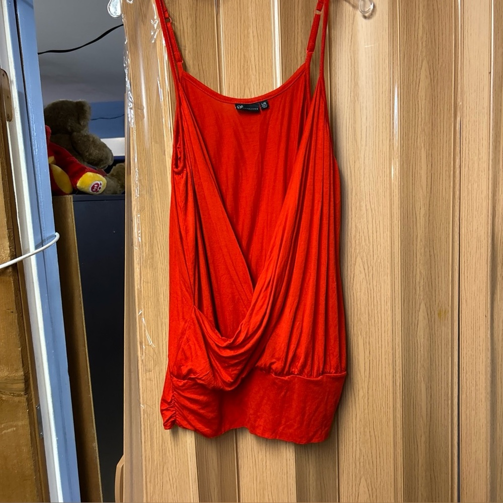 Sean John Bold Red Top